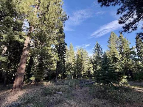 11853 Saddleback Dr, Truckee, CA 96161 photo 7