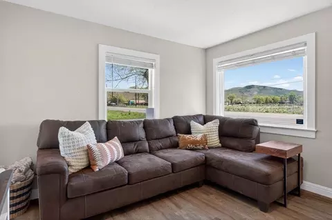 Living - 94101 Highway 70, Chilcoot, CA 96105 photo 2 of 2