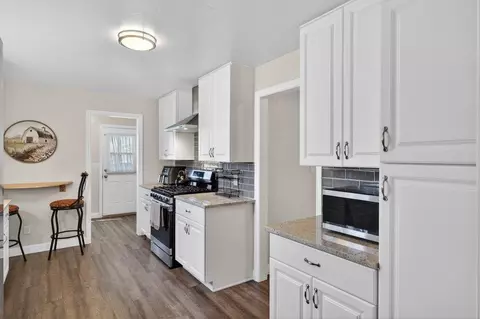Kitchen - 94101 Highway 70, Chilcoot, CA 96105 photo 3 of 6