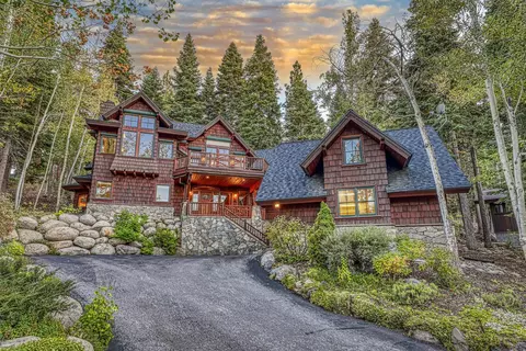 Exterior - 1949 Gray Wolf, Truckee, CA 96161 photo 6 of 10