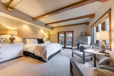 Bedroom - 1949 Gray Wolf, Truckee, CA 96161 photo 1 of 6