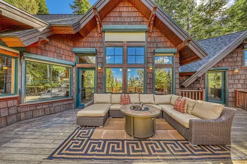 Exterior - 1949 Gray Wolf, Truckee, CA 96161 photo 3 of 10