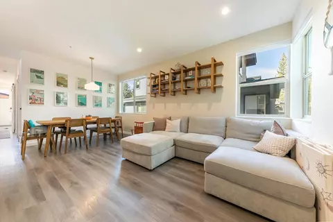 9777 Ellington Dr, Truckee, CA 96161