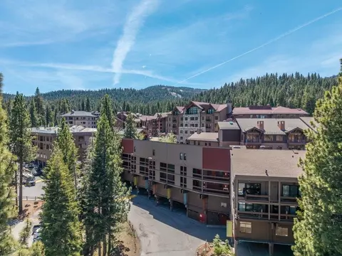 2000 N Village Dr # 230, Truckee, CA 96161