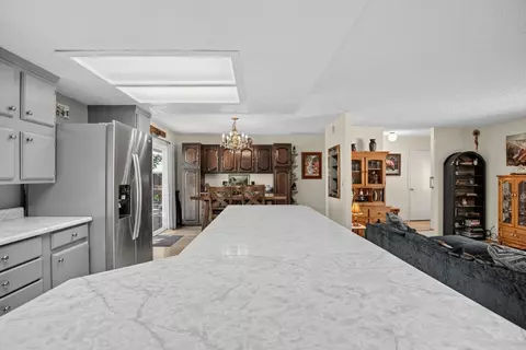 Kitchen - 426 Rancho Cir, Loyalton, CA 96118 photo 2 of 4