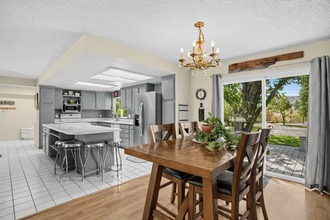 Dining - 426 Rancho Cir, Loyalton, CA 96118 photo 1 of 2