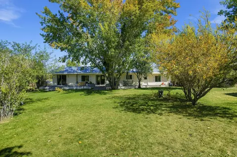 Exterior - 426 Rancho Cir, Loyalton, CA 96118 photo 11 of 15