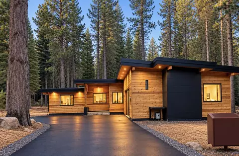 13718 Edelweiss Pl, Truckee, CA 96161