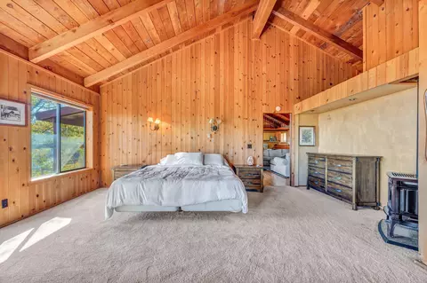 Bedroom - 740-935 Sugar Loaf Rd, Doyle, CA 96109 photo 4 of 6