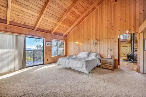 Bedroom - 740-935 Sugar Loaf Rd, Doyle, CA 96109 photo 3 of 6