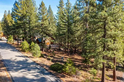 11925 Saddleback Dr, Truckee, CA 96161 photo 23