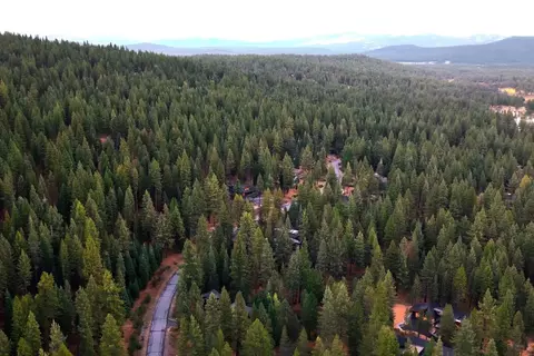 11925 Saddleback Dr, Truckee, CA 96161 photo 6