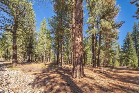 11925 Saddleback Dr, Truckee, CA 96161 photo 18