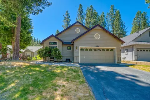 Exterior - 252 Tamarack Ct, Blairsden, CA 96103 photo 2 of 7