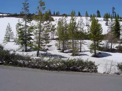 15544 Ski Slope Way, Truckee, CA 96161 photo 2