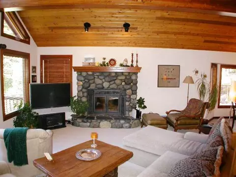 12976 Skiview Lp, Truckee, CA 96161 photo 4