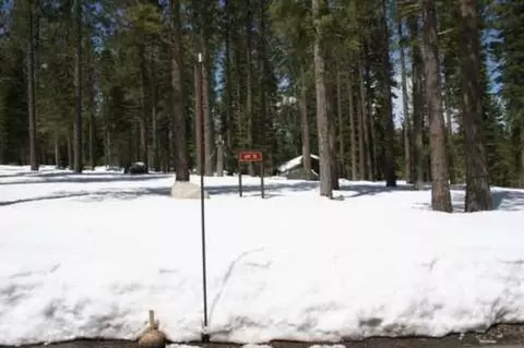 10862 Passage Pl, Truckee, CA 96161 photo 4