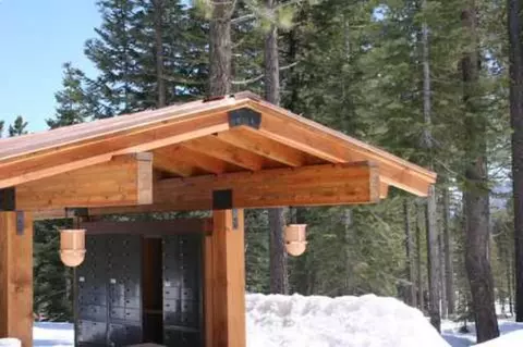 10862 Passage Pl, Truckee, CA 96161 photo 2