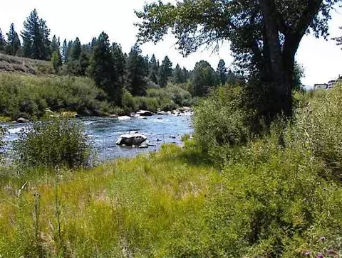 10733 E River St, Truckee, CA 96161 photo 1