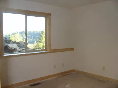 12666 Sierra Dr, Truckee, CA 96161 photo 7