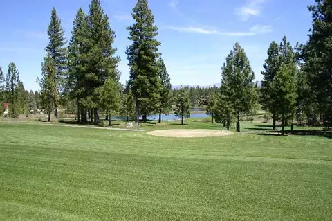8860 Lahontan Dr, Truckee, CA 96161 photo 3
