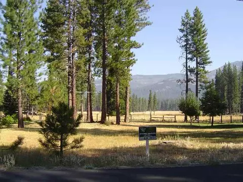 12 Navajo Trl, Graeagle, CA 96103 photo 1