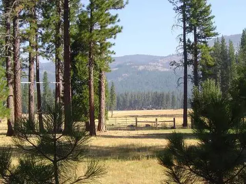 12 Navajo Trl, Graeagle, CA 96103 photo 2