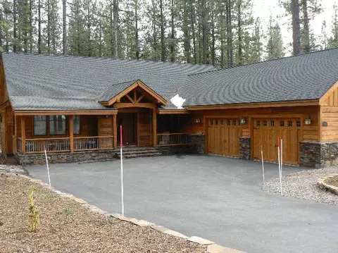 11085 Comstock Dr, Truckee, CA 96161 photo 1