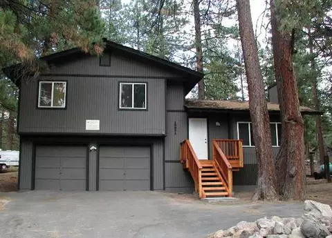 10671 Codogan St, Truckee, CA 96161 photo 1