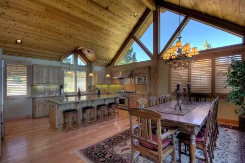 12809 Pinnacle Loop, Truckee, CA 96161 photo 4