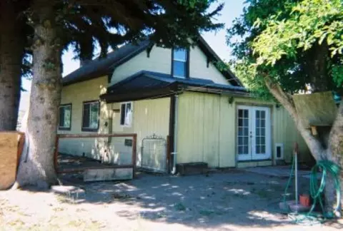 705 Beckwith St, Loyalton, CA 96118 photo 2