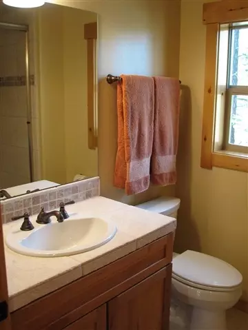 10344 Kimque Ct, Truckee, CA 96161 photo 9