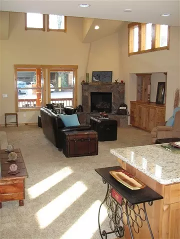 10344 Kimque Ct, Truckee, CA 96161 photo 4