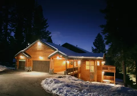 10941 Jacobs Ct, Truckee, CA 96161 photo 1