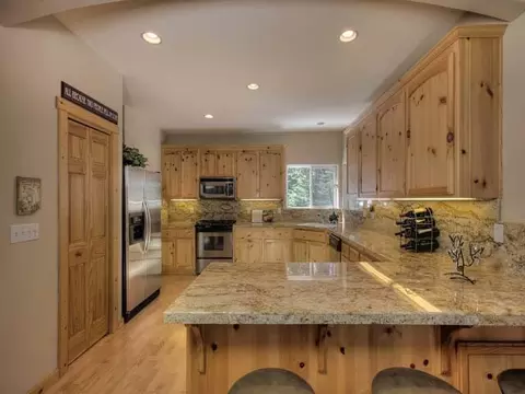 14048 Skiview Lp, Truckee, CA 96161 photo 4