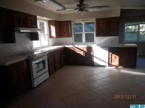 40149 Cornflower Ln, Squaw Valley, CA 93675 photo 4