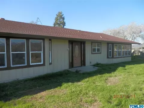 40149 Cornflower Ln, Squaw Valley, CA 93675 photo 2