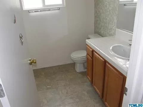 2878 Walton Ave, Sanger, CA 93657 photo 5