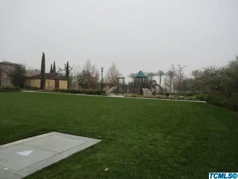 1795 N Leonard Ave, Clovis, CA 93619 photo 9