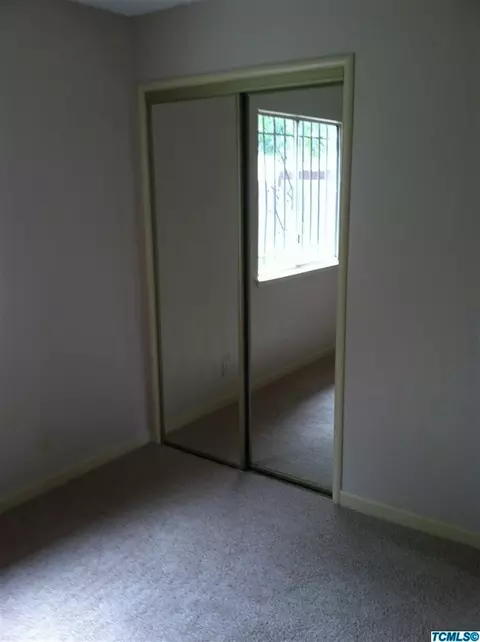 211 E Sweet Ave, Visalia, CA 93291 photo 5