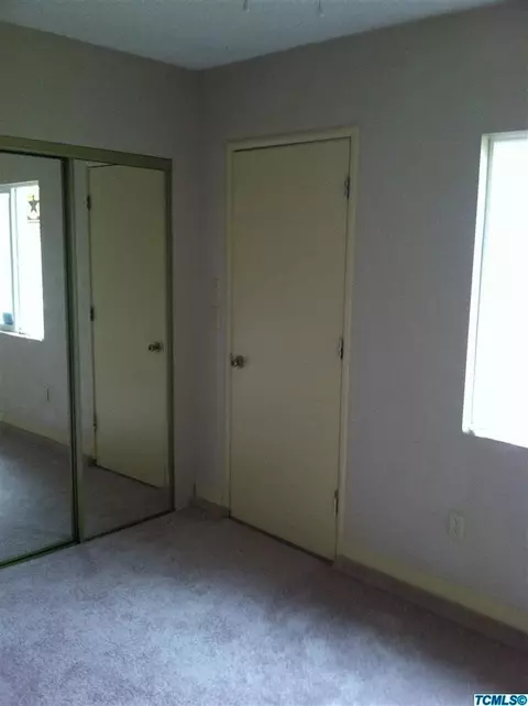 211 E Sweet Ave, Visalia, CA 93291 photo 11