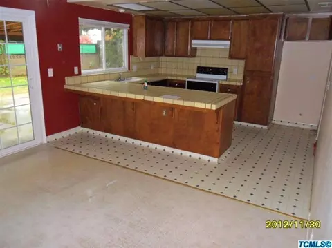 1886 Calimyrna Ave, Clovis, CA 93611 photo 5