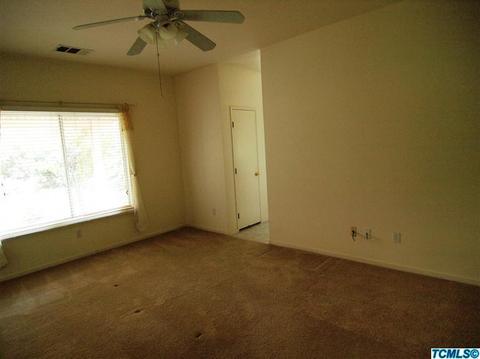 1304 Joy Ct, Exeter, CA 93221 photo 3