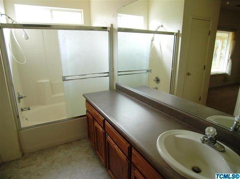1304 Joy Ct, Exeter, CA 93221 photo 5