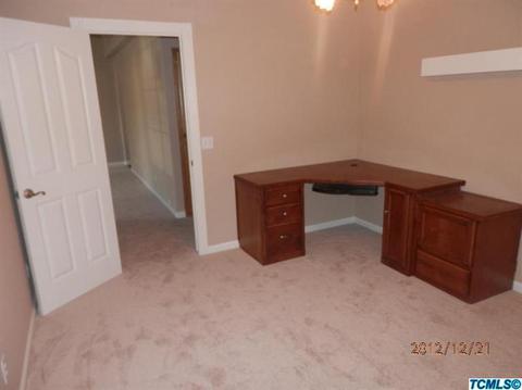 2155 E Alpine Ct, Tulare, CA 93274 photo 6
