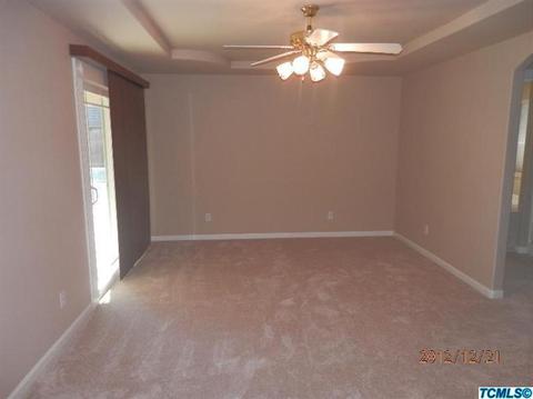 2155 E Alpine Ct, Tulare, CA 93274 photo 7