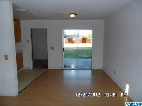 8664 E Ostler St, Selma, CA 93662 photo 3