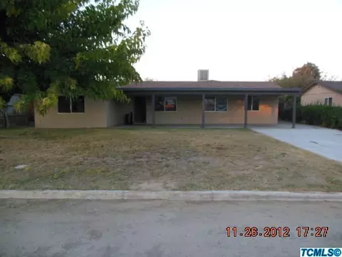 8664 E Ostler St, Selma, CA 93662 photo 1