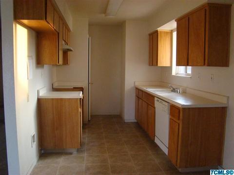 1139 E Azalea Ave, Earlimart, CA 93219 photo 3