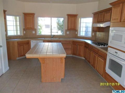 437 E Stanley Ave, Reedley, CA 93654 photo 5